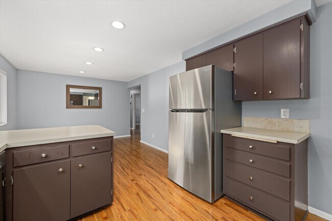Building Photo - 3 Bed + Bonus in West Boise!