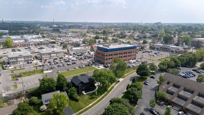 Building Photo - 120 Caren Ave