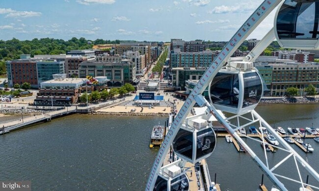 Building Photo - 9109 Pinehurst Dr