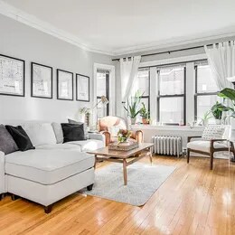 Building Photo - 527 W Aldine Ave