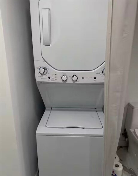 Building Photo - 4 Westville St