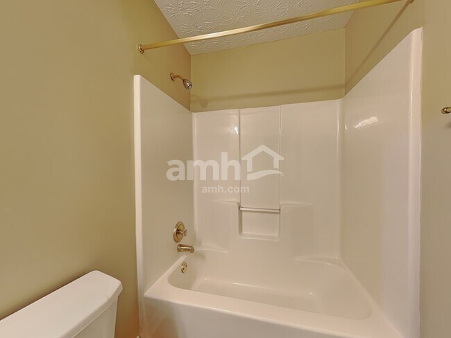 Building Photo - 5296 Under Way