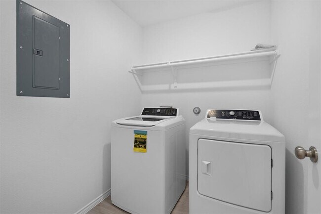 Building Photo - 138 Arbordale St