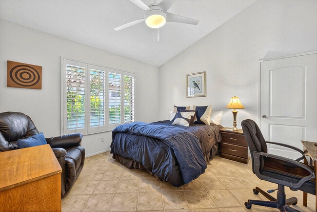 Building Photo - 55090 Shoal Creek
