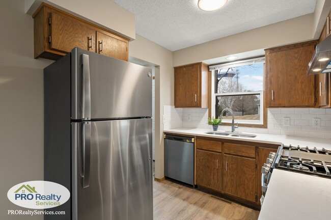 Building Photo - 3 Bedroom House In St. Francis