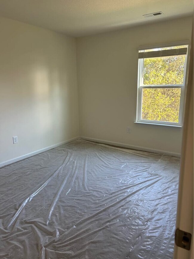 Building Photo - 1610 River Poppy Road