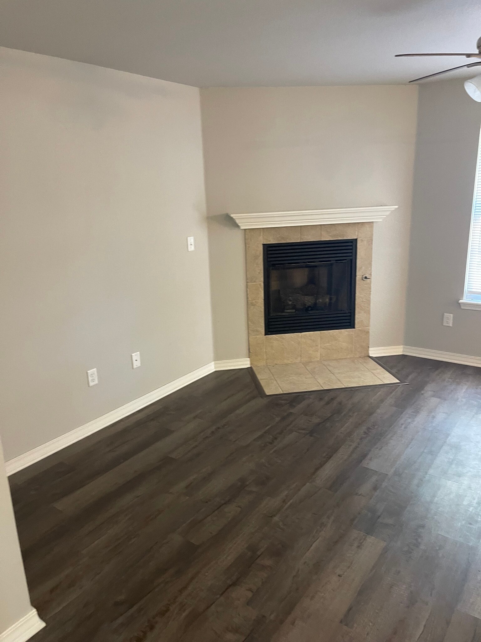 family room with fire place - 2317 W Skyler Dr