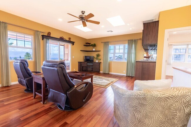 Building Photo - Kahana Ridge – Three Bedroom, Three Bathro...