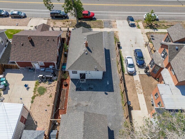 Building Photo - 1309 7th St