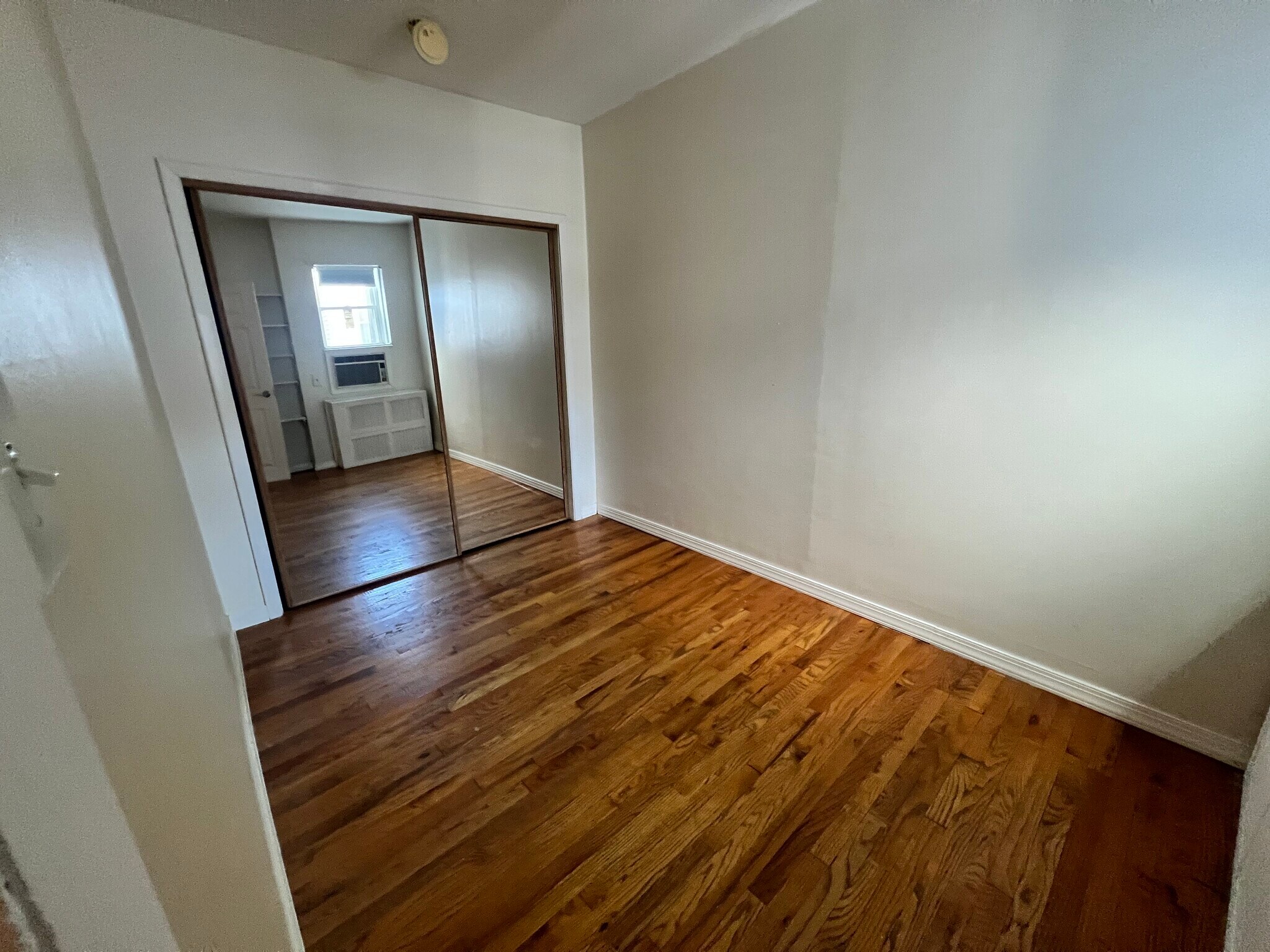 Building Photo - 2408 S Sartain St