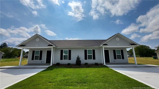 Primary Photo - 1105 Woodridge Dr