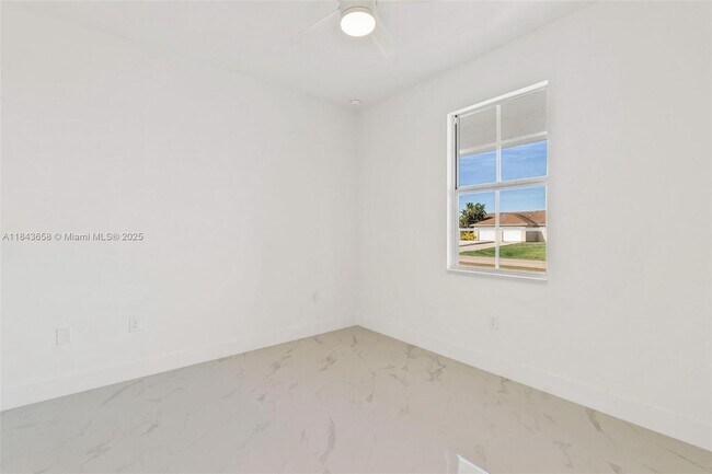 Building Photo - 2516 Park Rd