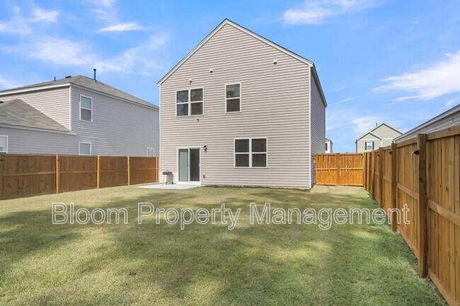 Building Photo - 411 Broad Elm Wy