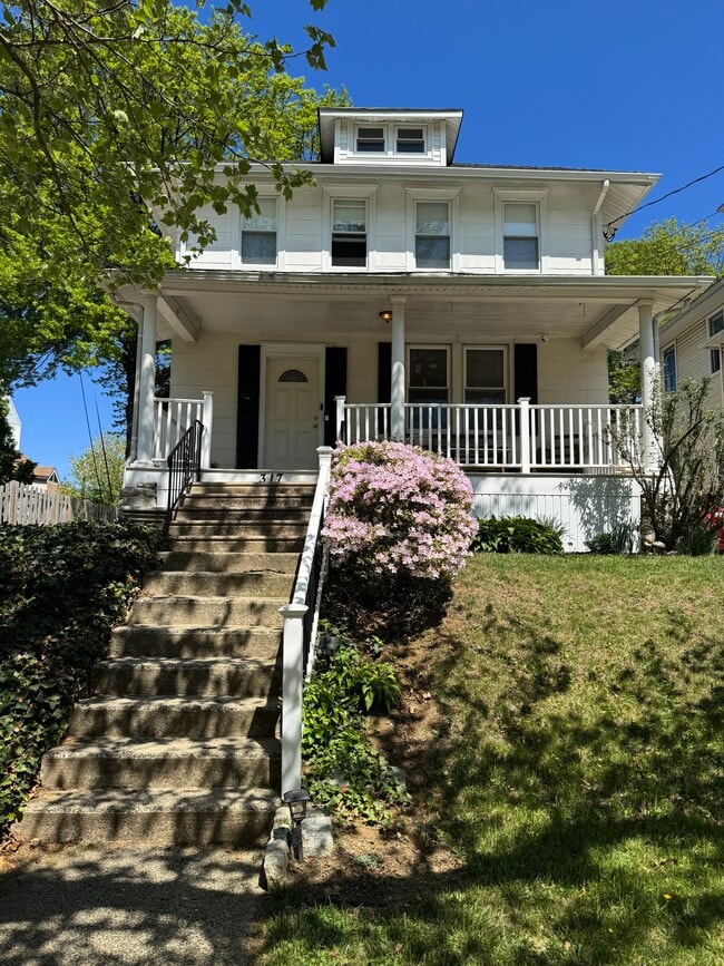 Building Photo - 317 Richey Ave