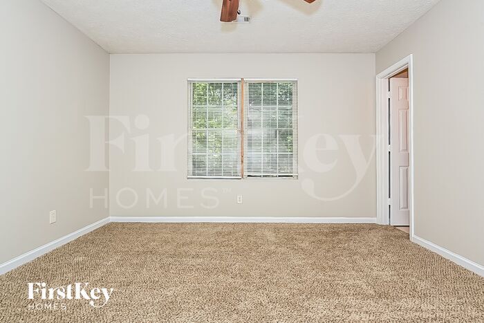Building Photo - 646 Woodknoll Ct