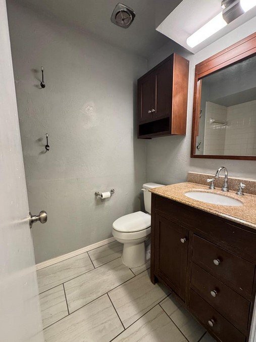 Building Photo - 1157 NE 59th St