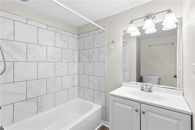 Building Photo - 2343 Carver Dr NW