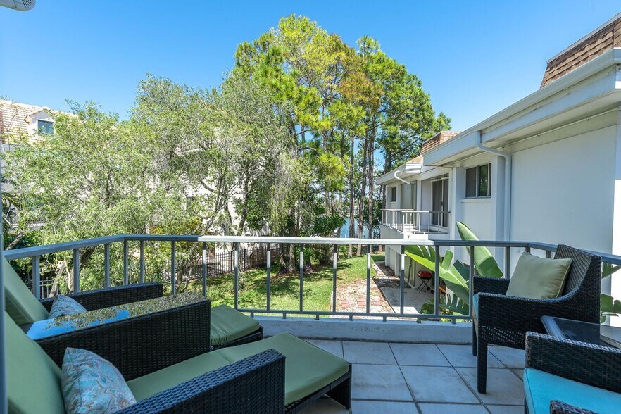 Building Photo - 311 Island Way