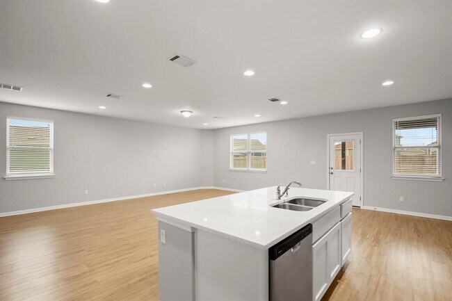 Building Photo - 6807 Tiznow Ln