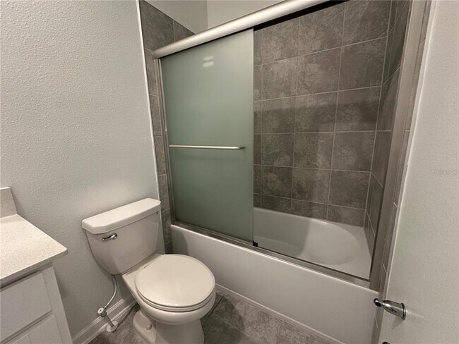 Building Photo - 3170 Laurent Lp