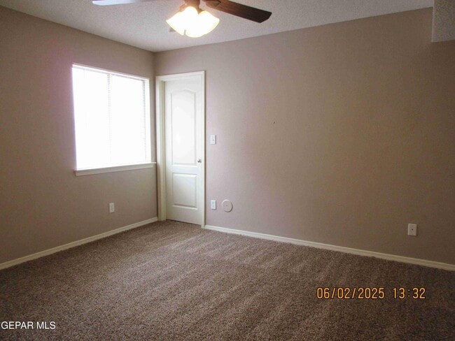 Building Photo - 11733 Lapstone Way