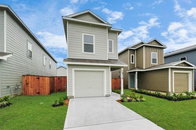 Primary Photo - 18710 Gissi Dr