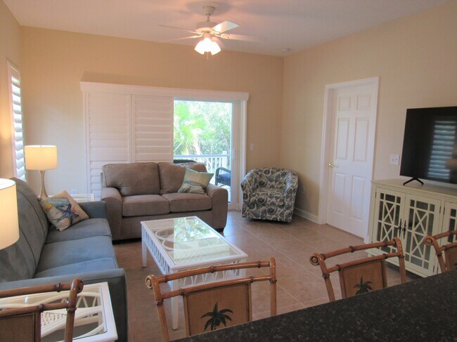 Building Photo - 468 Bouchelle Dr