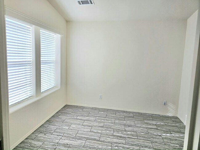 Building Photo - 8868 E Baseline Rd