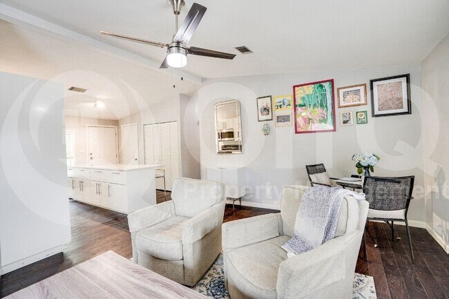 Building Photo - 5712 Hudson St