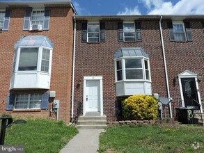 Building Photo - 10 Powhurst Ct