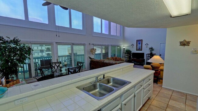 Building Photo - 129 E Morningside Dr