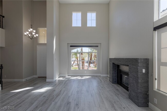 Building Photo - 2510 Putting Green Dr