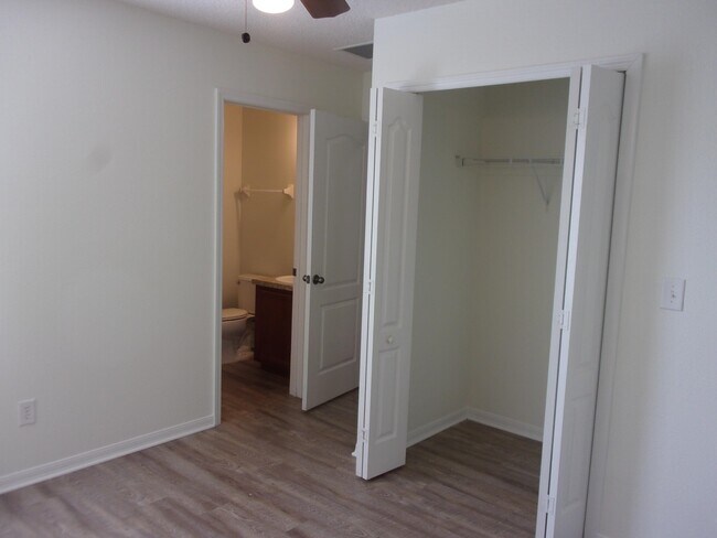 Building Photo - 274 Syrah Way