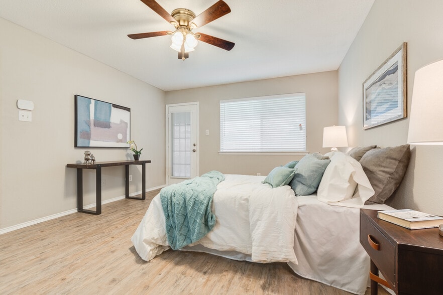 Building Photo - 2508 Concina Way