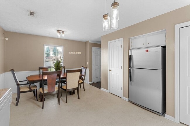 Building Photo - 3 br, 2 bath House - 1804 Gypsy Court