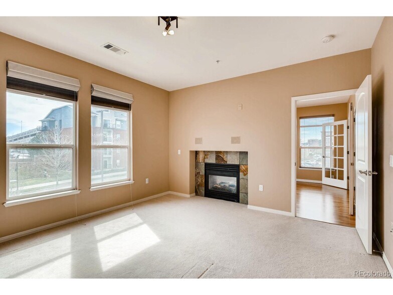 Building Photo - 10176 Park Meadows Dr