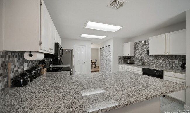 Building Photo - 16627 Crystal Glade