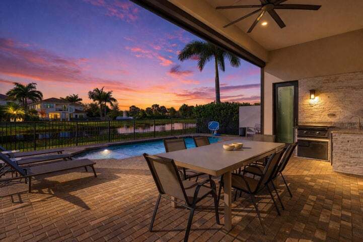 Building Photo - 17317 Santaluce Mnr