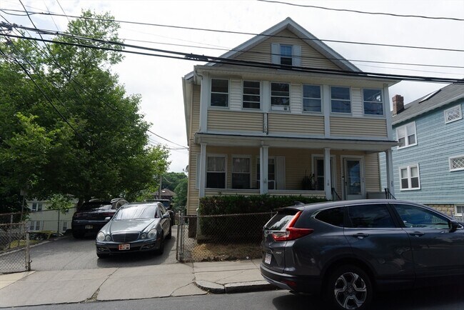 Building Photo - 18 Ranelegh Rd