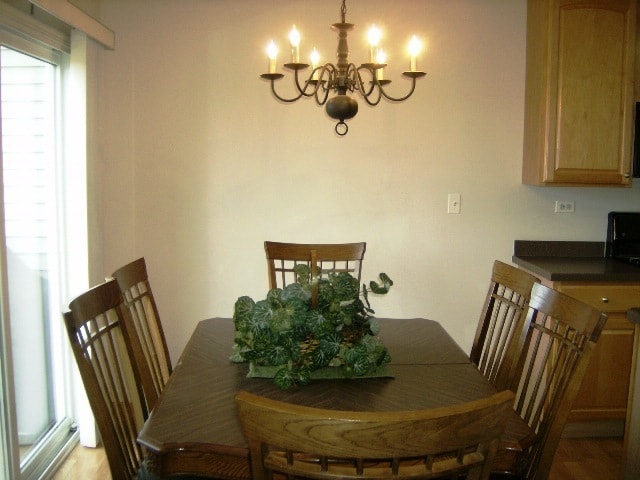 Building Photo - 457 Metropolitan St