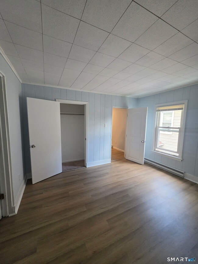 Building Photo - 37 Wakefield Ct