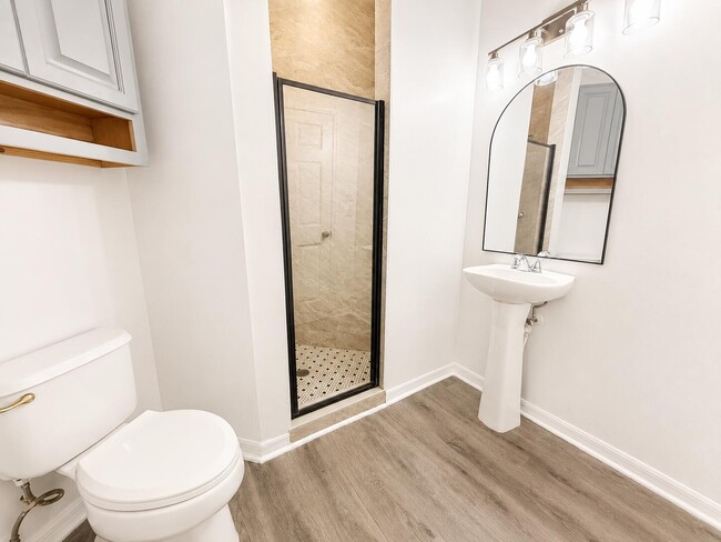 Building Photo - 9833 Perfect Dr