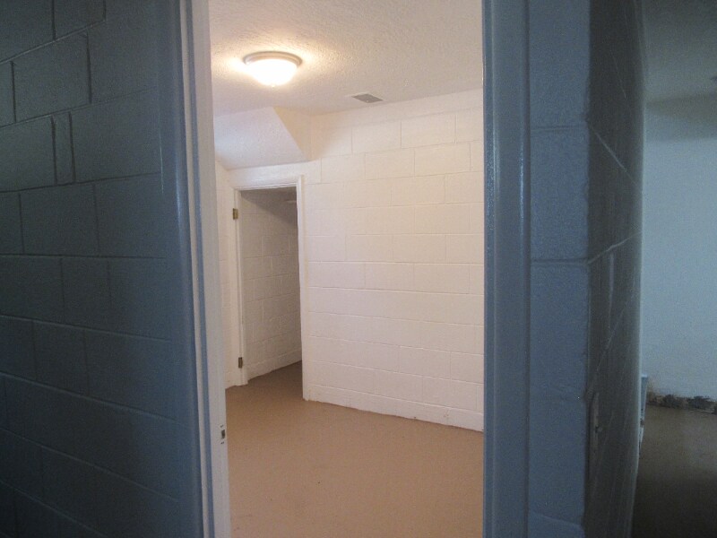 Building Photo - 615 N 31st St