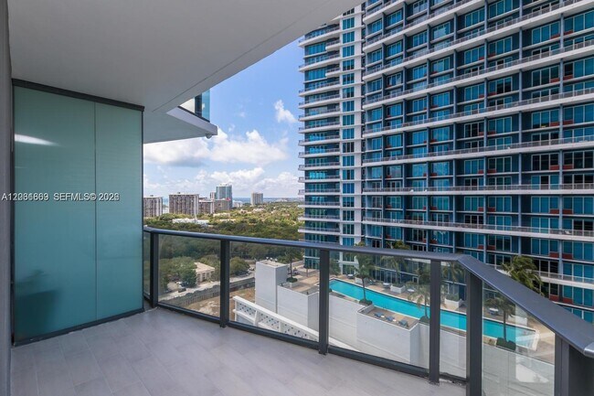 Building Photo - 1300 S Miami Ave