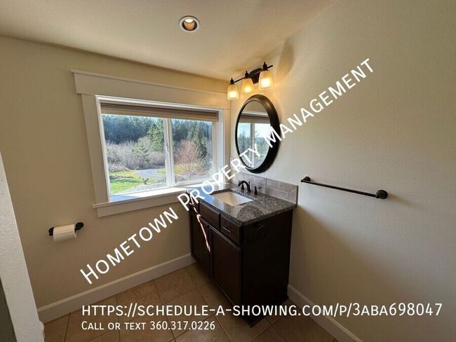 Building Photo - 4047 Legacy Dr NE