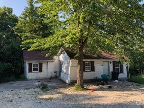 Building Photo - SAINT CLAIR - 2 Bed Country Cottage / Over...