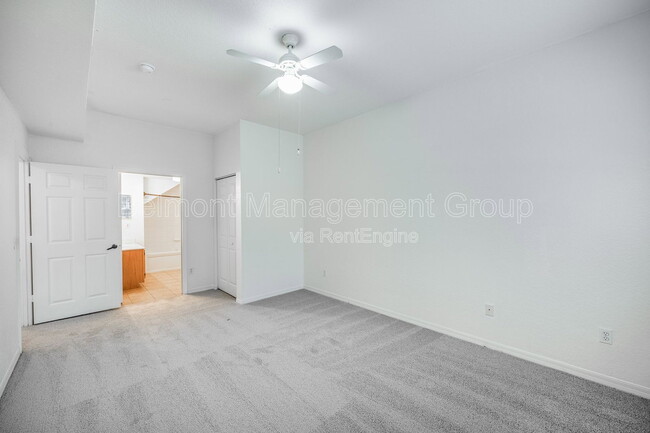 Building Photo - 4021 Venetian Bay Dr