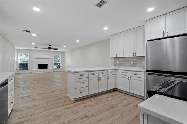 Building Photo - 5124 Collinwood Ave