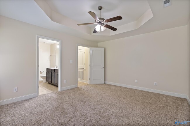 Building Photo - 15828 Coach House Ct NW