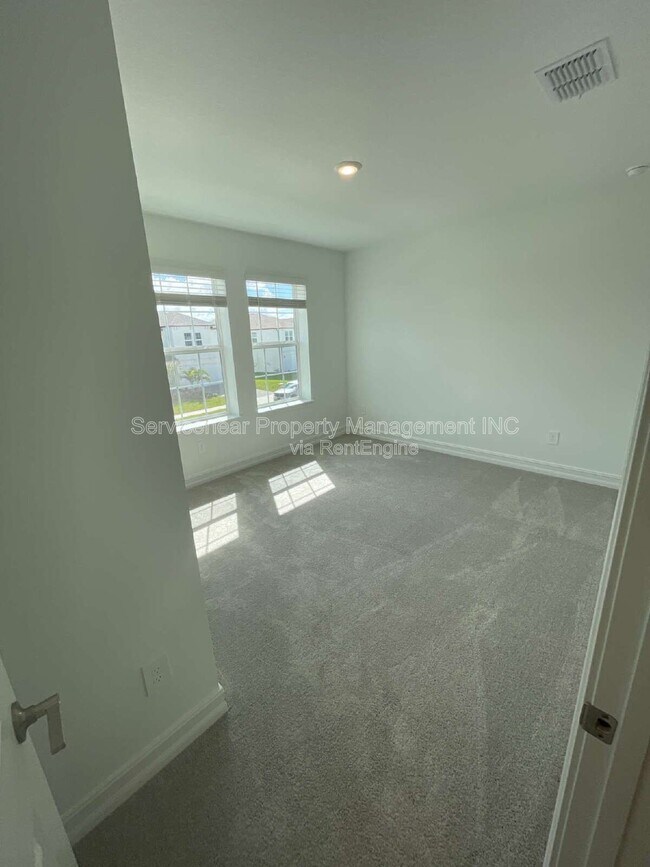 Building Photo - 7124 119th Ct E